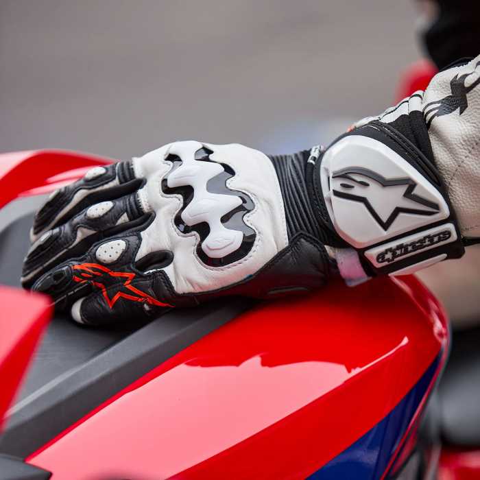 Alpinestars GP Pro V4 Gloves Black White
