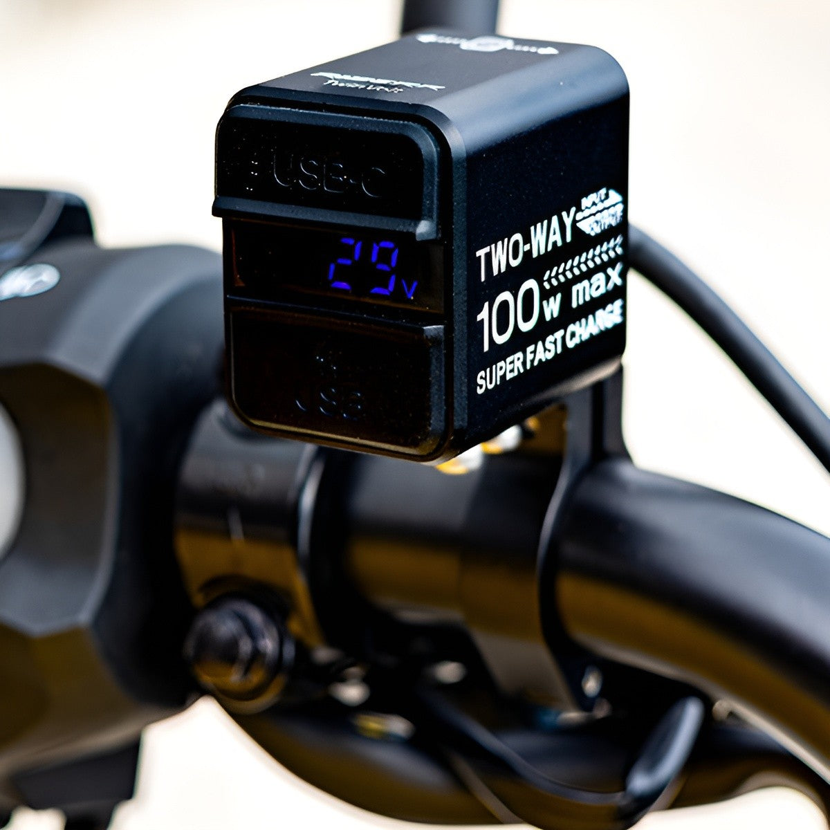 RiderR Twinvolt Accessory Charger
