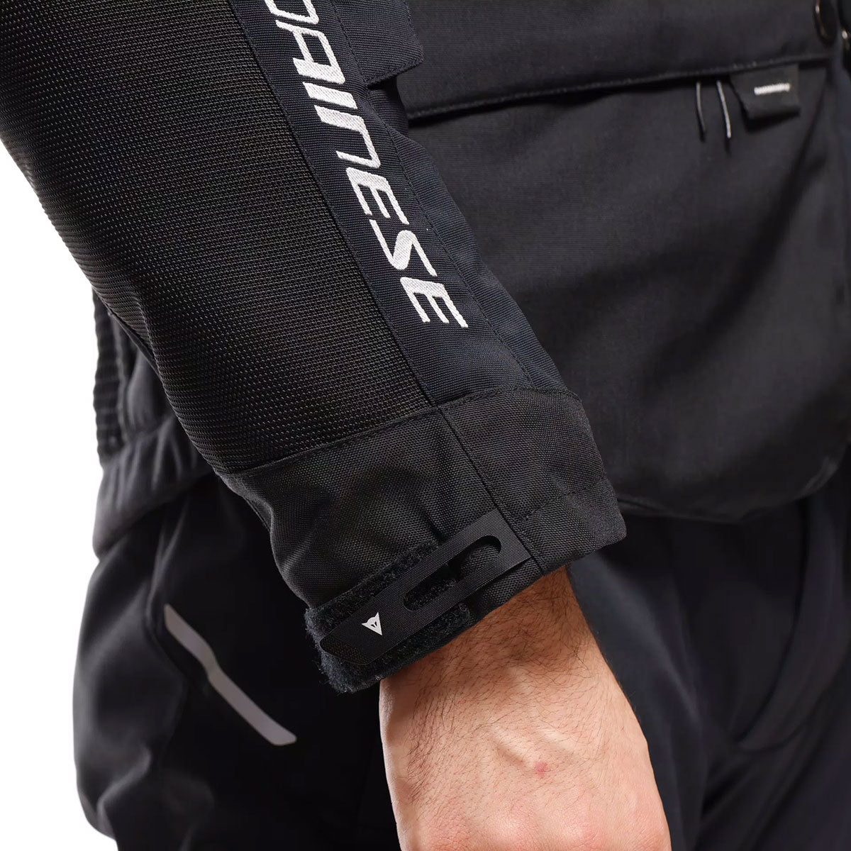 Dainese Carve Master 4 GTX Jacket Black