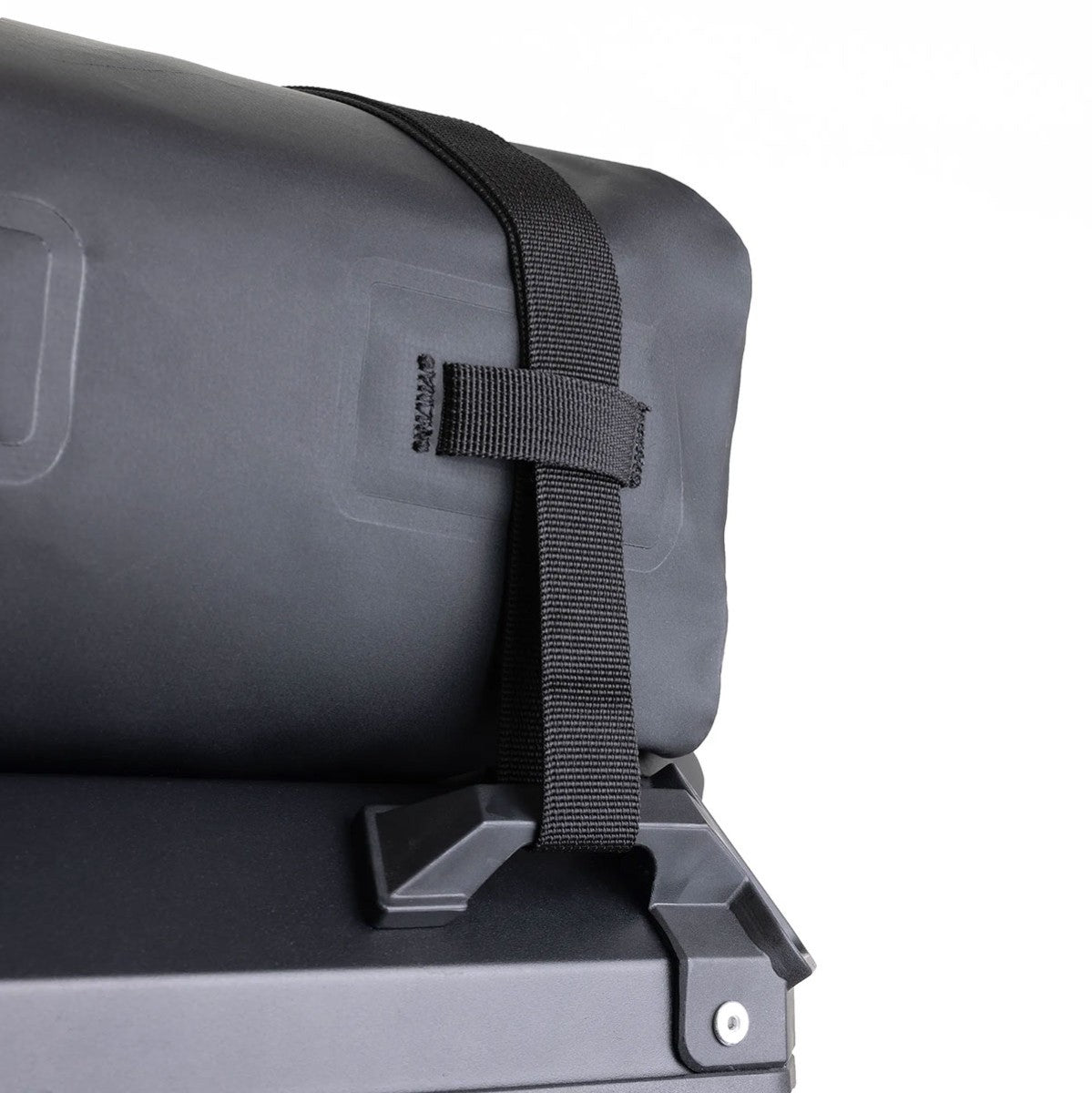 Oxford ROAMER 30L Roll Bag-Black