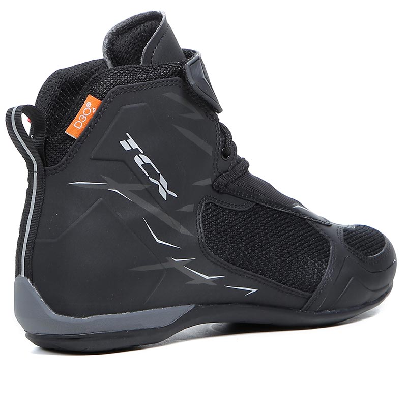 TCX R04D WP Waterproof Black White