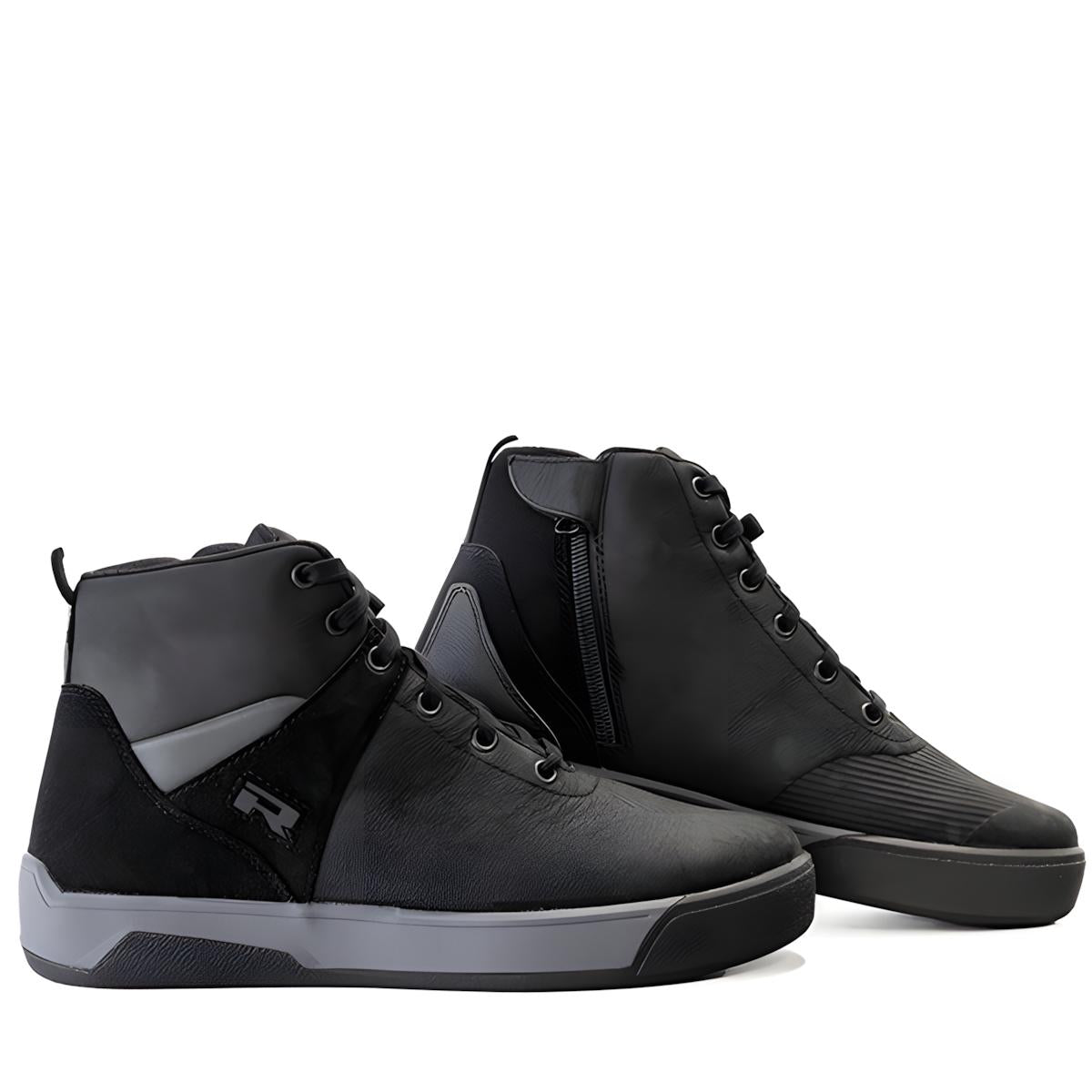 Richa Travis WP Black
