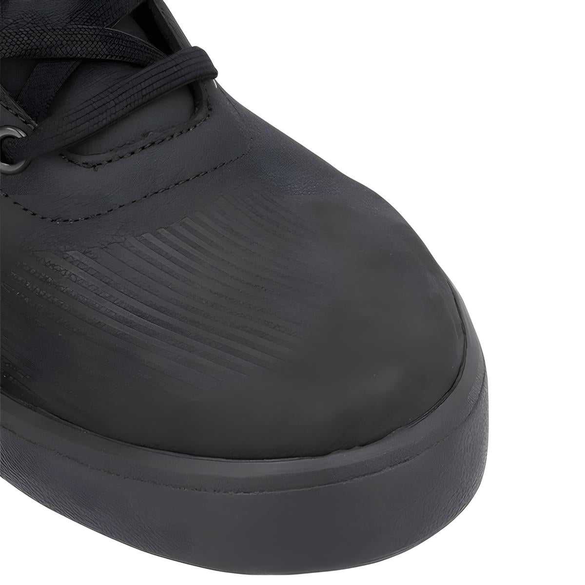 Richa Travis WP Black
