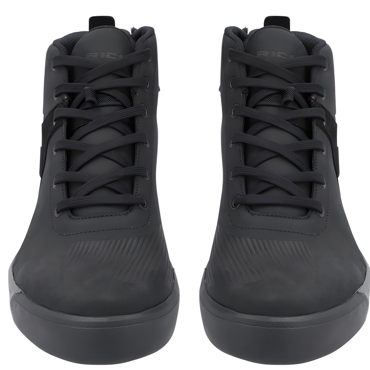 Richa Travis WP Black