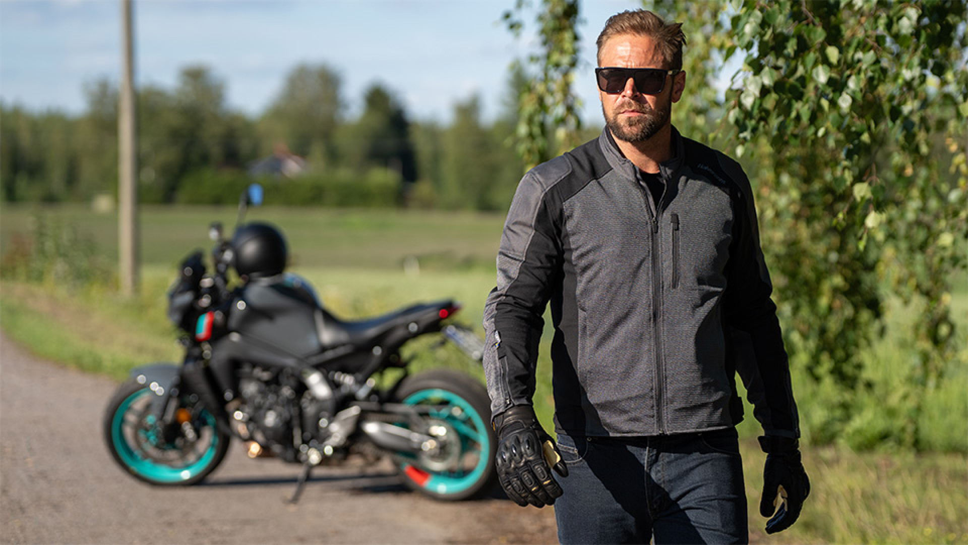 https://www.raceleathers.co.uk/image/cache/catalog/Blog%20Images/Are%20Mesh%20Motorcycle%20Jackets%20Worth%20It-1920x1080.jpg