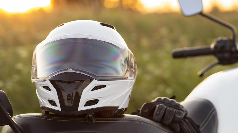 Summer Motorcycle Gloves - Guide for Warm Weather Riding