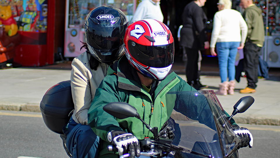 Explore The Ultimate Versatility Of Flip Up Front Helmets