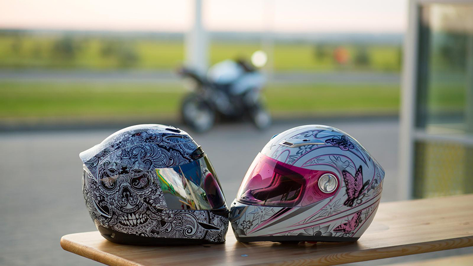 What To Consider Choosing Motorcycle Helmets