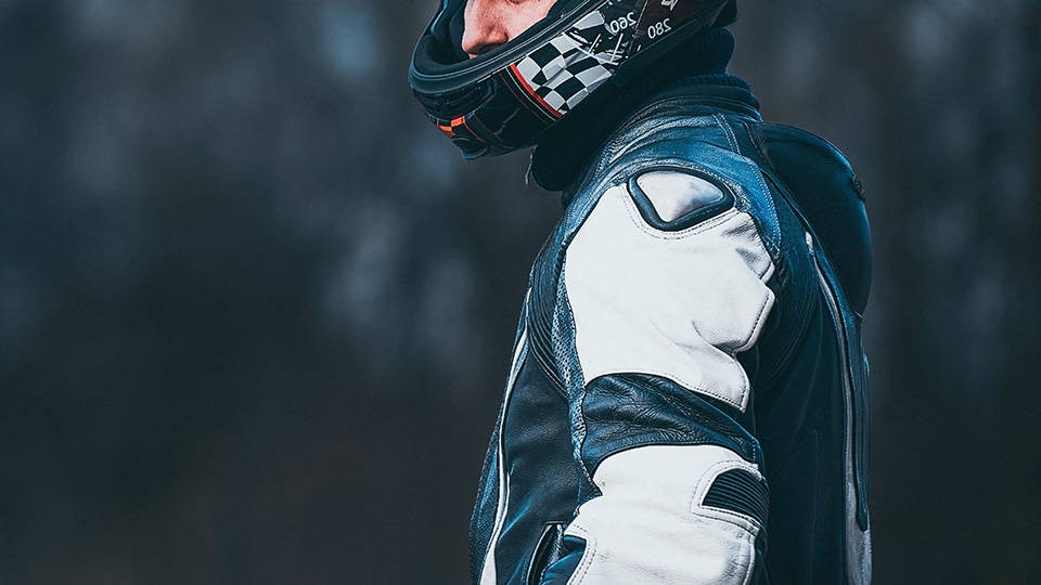 Why Do Motorcycle Suits Have a Hump?