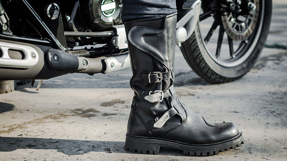 Will Motorcycle Boots Stretch?