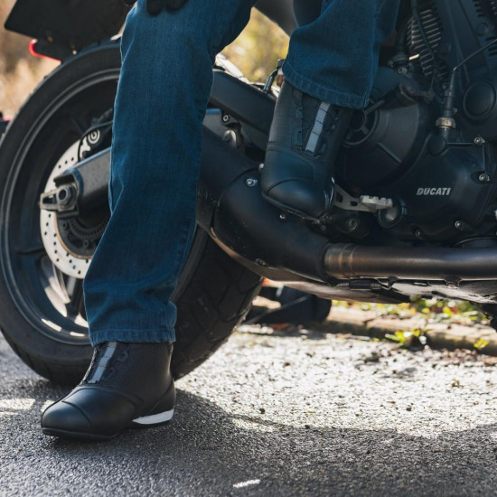 Oxford Helix Air Boot Black/White £129.99 Mens Motorcycle Touring Boots - SKU BM25010236 from RaceLeathers Motorcycle Clothing