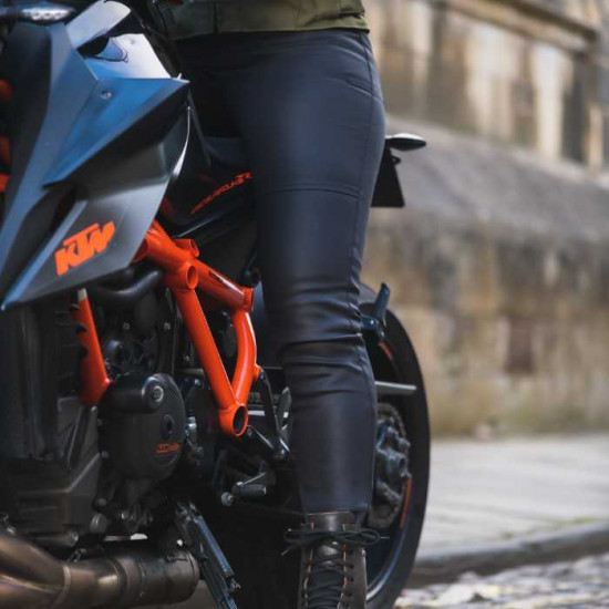 Oxford Original Approved AA Wax Ladies Jegging Black Short £139.99 Ladies Motorcycle Trousers - SKU TW229301S08 from RaceLeathers Motorcycle Clothing